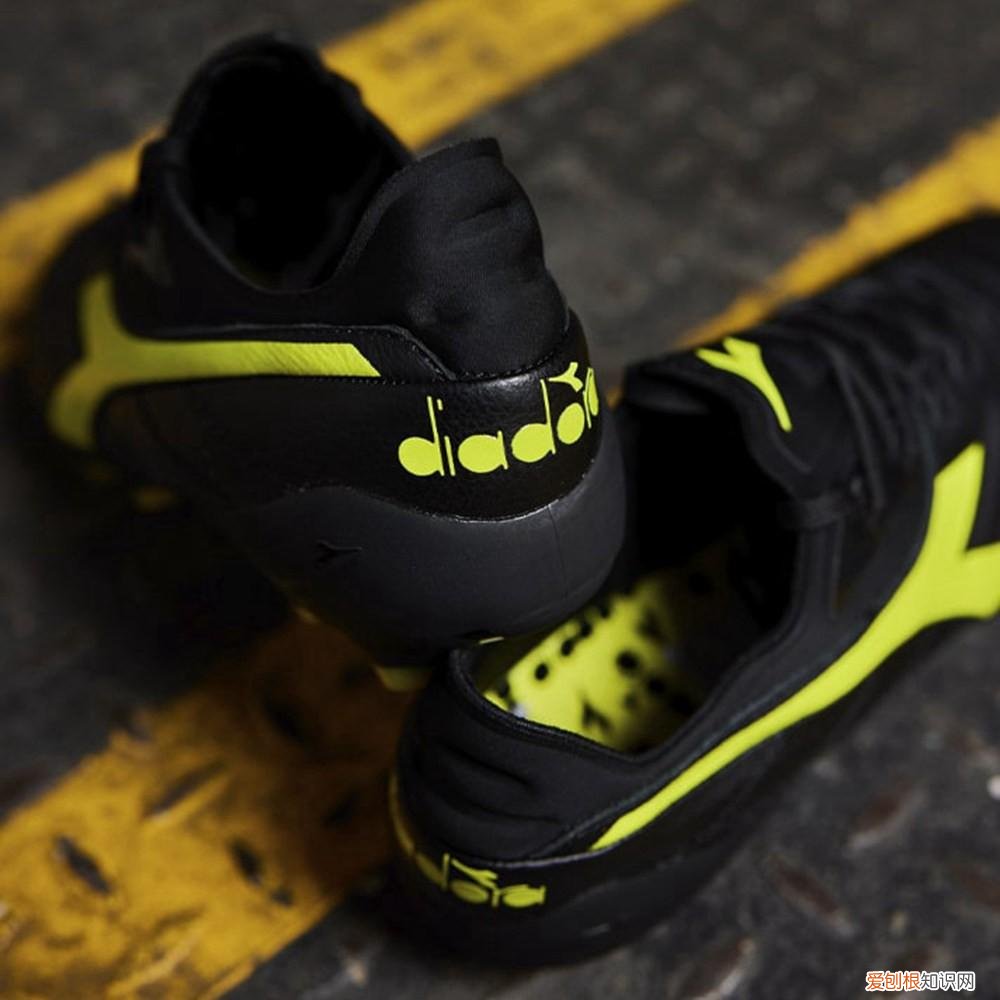 nike足球鞋定制
