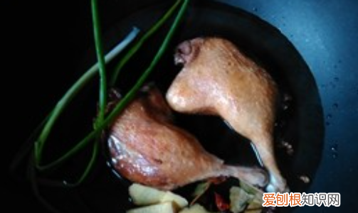 冰糖酱鸭怎么做好，酱鸭的做法和配方