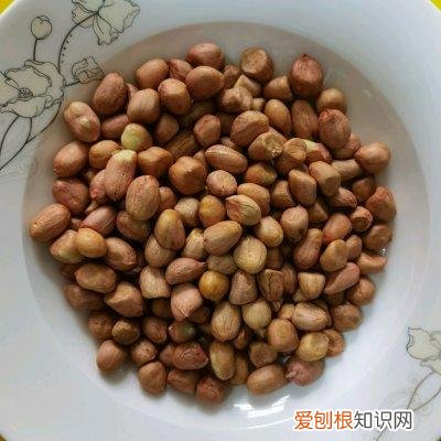 果仁菠菜的家常做法