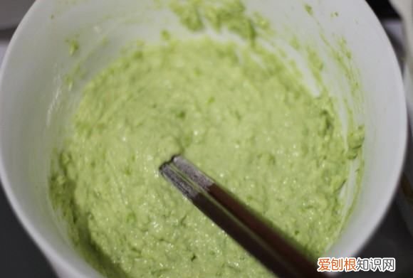 豌豆米粉饼怎么做，豌豆饼的做法和配方
