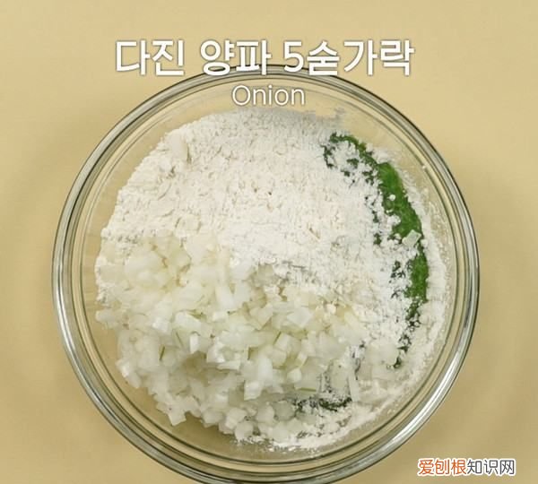 豌豆米粉饼怎么做，豌豆饼的做法和配方