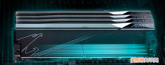 技嘉小雕主板支持哪些硬盘接口