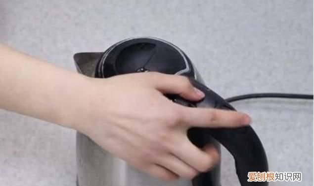 电水壶煮鸡蛋要煮几次，电热水壶能煮鸡蛋怎么用电热水壶煮鸡蛋