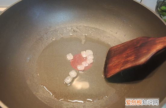 红烧排骨简单做法，红烧排骨的做法小孩很爱吃