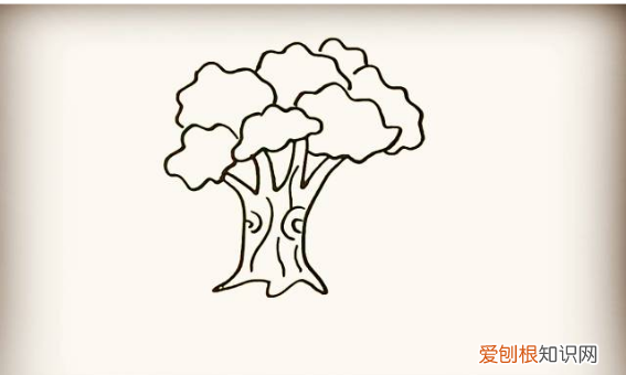 大树怎么画素描简单，怎么画一颗大树的铅笔画