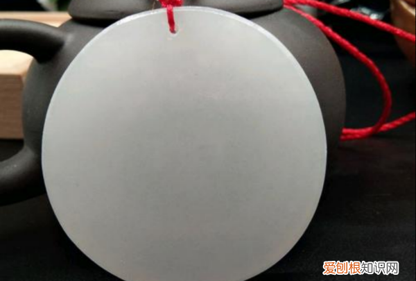 大理玉石和翡翠的区别有哪些