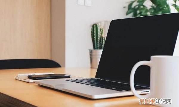 笔记本电脑的电源可以一直充着吗