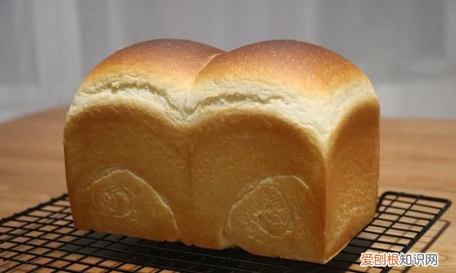 刚出炉的吐司怎样晾一晚上