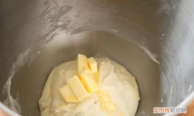 刚出炉的吐司怎样晾一晚上