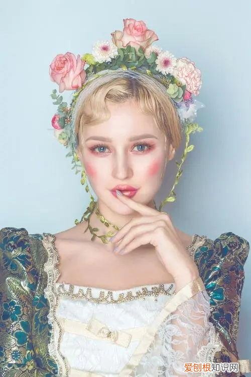 化妆师资格证怎么考