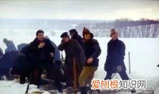 钢铁是怎样炼成的每章概括