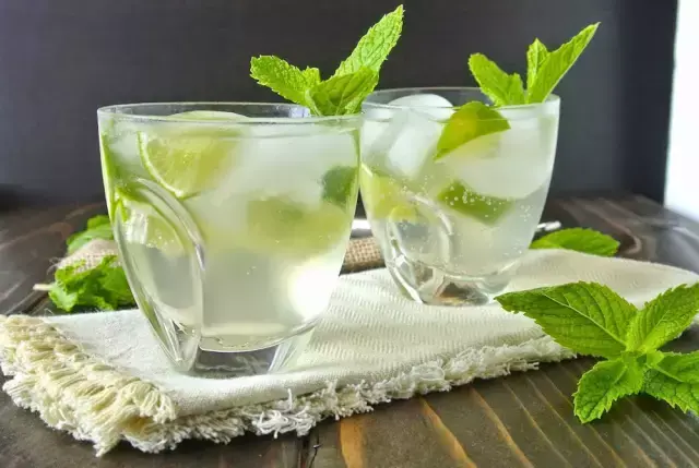 烈酒杯一般多少毫升