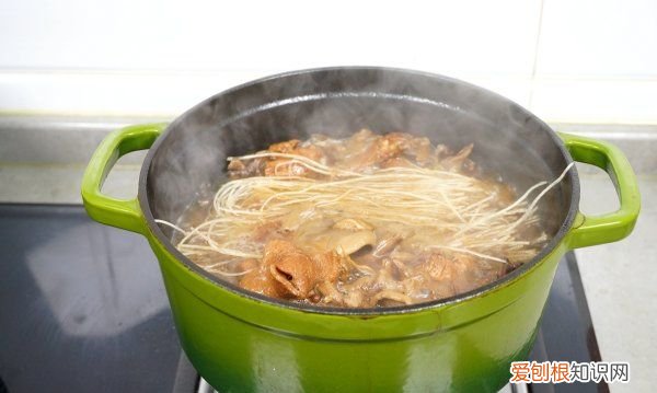 家常小鸡的做法，炖小鸡怎么炖好吃又简单易学窍门