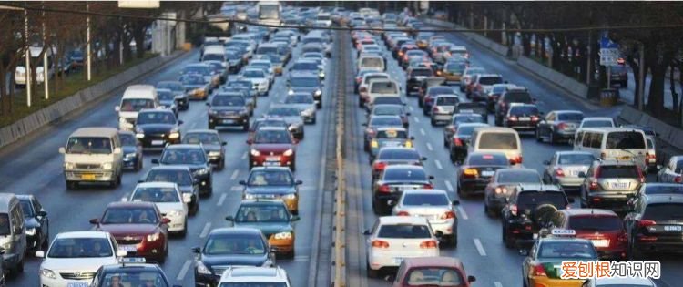 高峰期是几点到几点，深圳高峰期时间段几点到几点