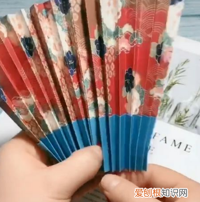 如何制作纸扇子，如何用纸折扇子可以扇风的