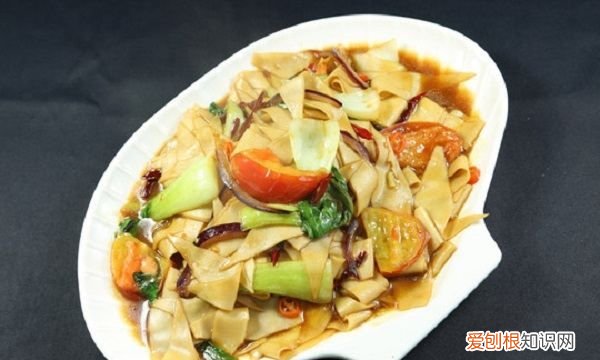 新疆炒面的做法，新疆炒面片怎么做好吃呢