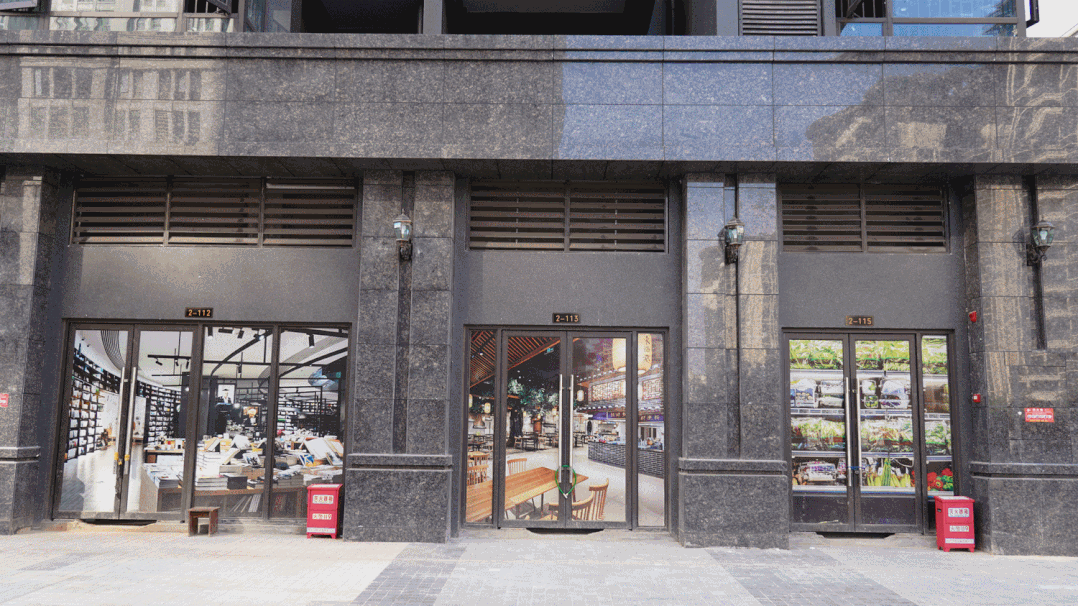 广西体育中心能容纳多少人