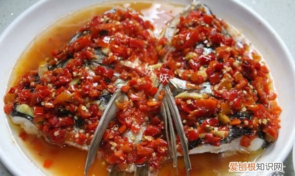 剁椒鱼头的做法家常，剁椒鱼头的制作方法步骤图示