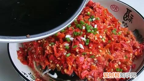 剁椒鱼头的做法家常，剁椒鱼头的制作方法步骤图示