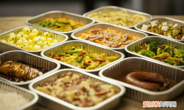 外卖里吃到烟头怎么办，外卖吃出烟头店家现场吞下怎么办