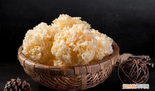 女人多吃这些东西美容养颜不显老