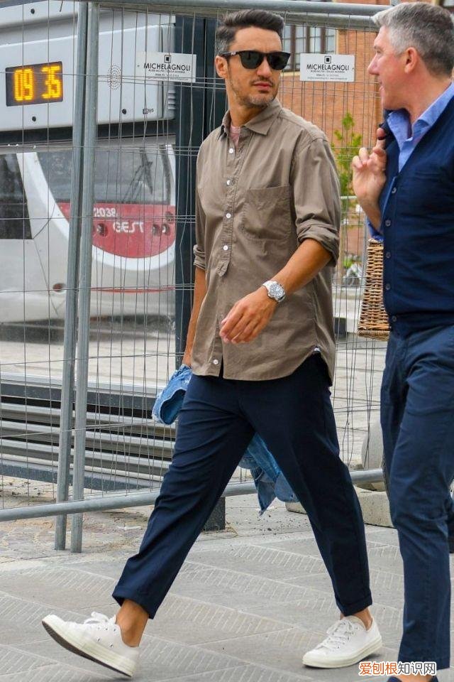 西裤配什么鞋子好看男