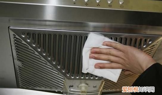 油烟机怎么清洗，吸油烟机清洗应该怎么清洗