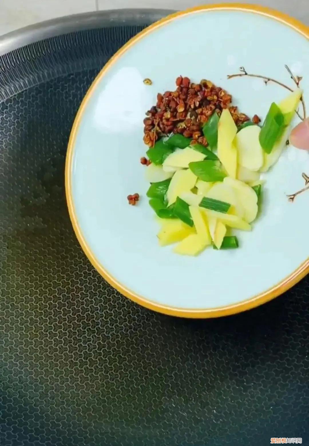 下如何做水煮肉片简单好吃