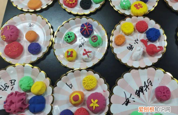 如何用彩泥做月饼,彩泥月饼 制作方法
