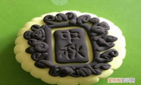 如何用彩泥做月饼，彩泥月饼 制作方法