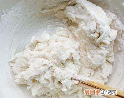 空心芝麻球的做法,芝麻球是怎么做出来的