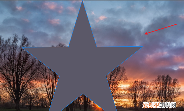 ps怎么做五角星图案，ps里怎么画五角星图案