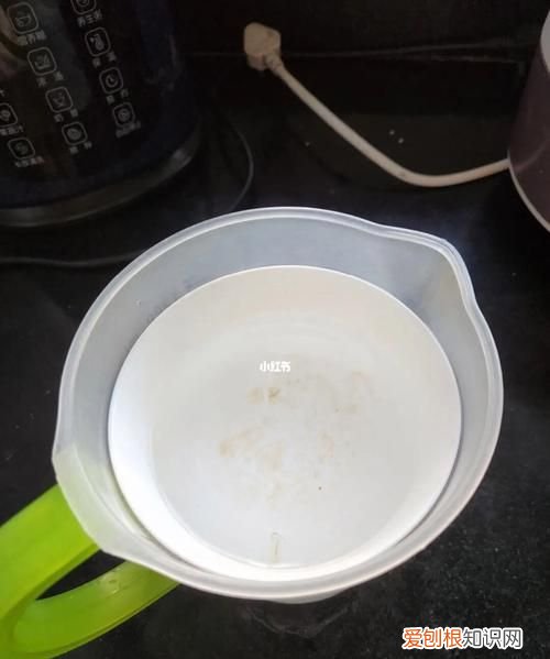 两个碗卡住了怎么拿出来,买零食卡到了怎么拿出来