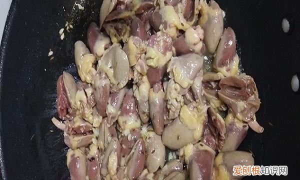 香菜炒鸡心的做法，鸡心怎么炒才又嫩又好吃