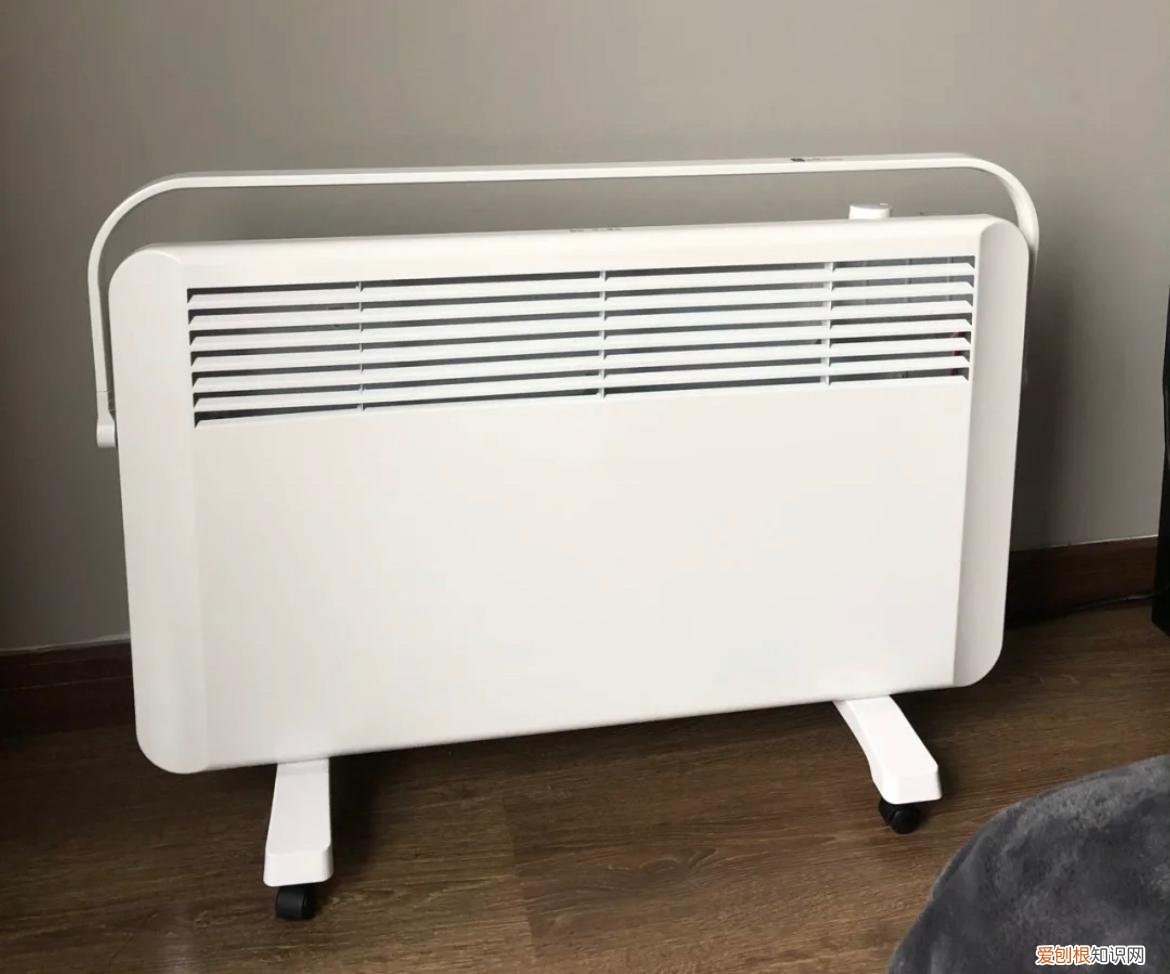 欧式快热炉和踢脚线取暖器对比