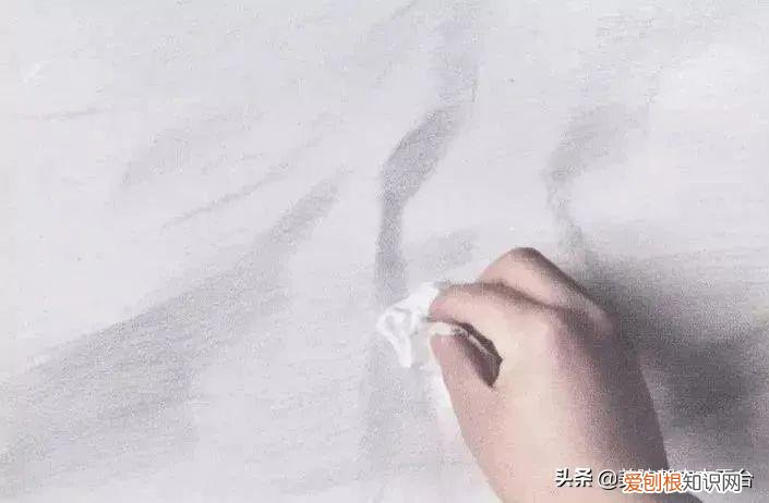 素描衬布的画法