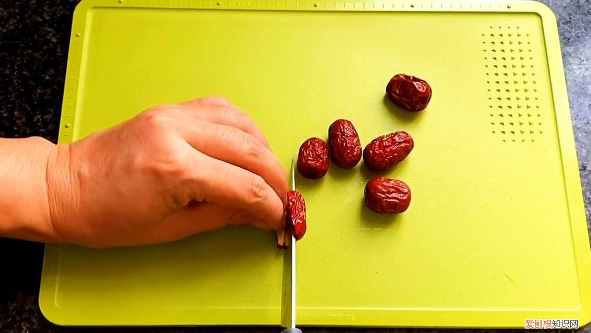 百合银耳莲子汤