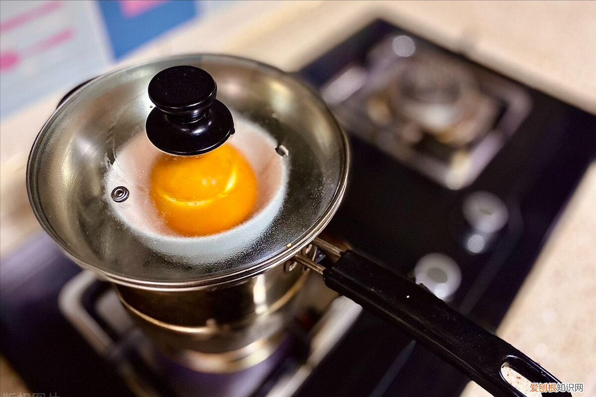 百合银耳莲子汤的功效与作用