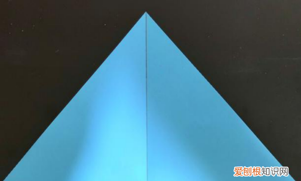 剪纸雪花步骤图片，手工雪花是怎么剪的