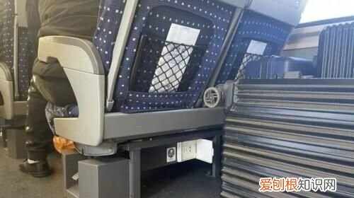 超全火车上的这些地方都能充电
