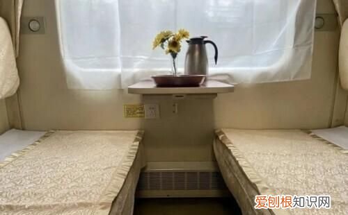 超全火车上的这些地方都能充电