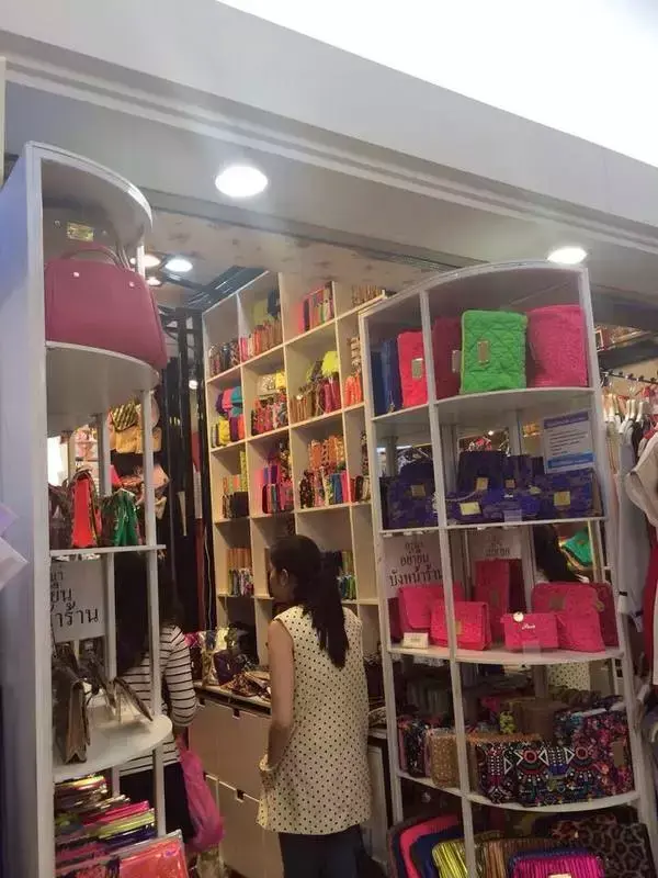 曼谷包包naraya官网