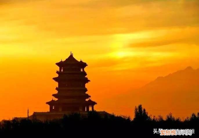 王之涣的诗句哪两句令人觉得玉门关是那样孤独