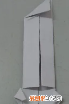 纸刀怎么做,手工折纸—如何用纸来折小刀