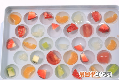 白凉粉怎么做果冻，白凉粉果冻怎么做的简单做法