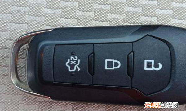 海马m3钥匙怎么换电池，海马钥匙怎么换电池视频