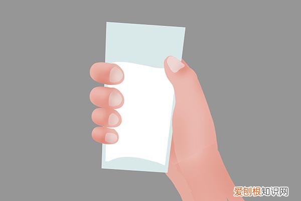 全脂牛奶和脱脂牛奶哪个好?