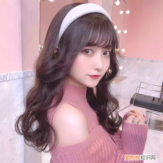 巧克力色头发适合年龄