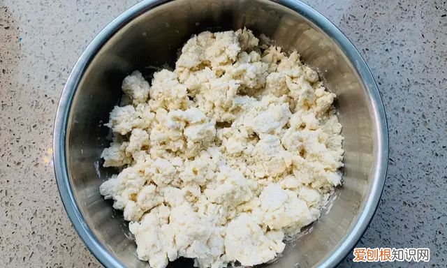 金黄酥脆空心大油条的正规配方,广式香酥大空心油条配方及做法