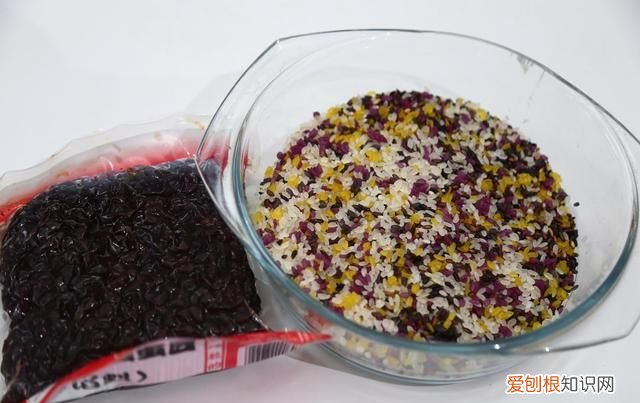 包粽子不漏米不开裂的方法,包粽子有技巧这样做粽子又香又糯